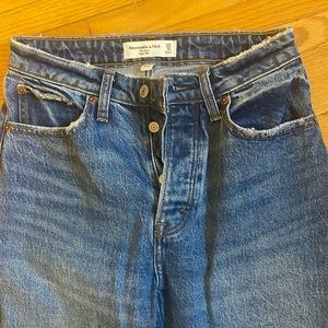 Moving sale!🛻 Abercrombie and Fitch Dad Jeans - Curve Love 👖